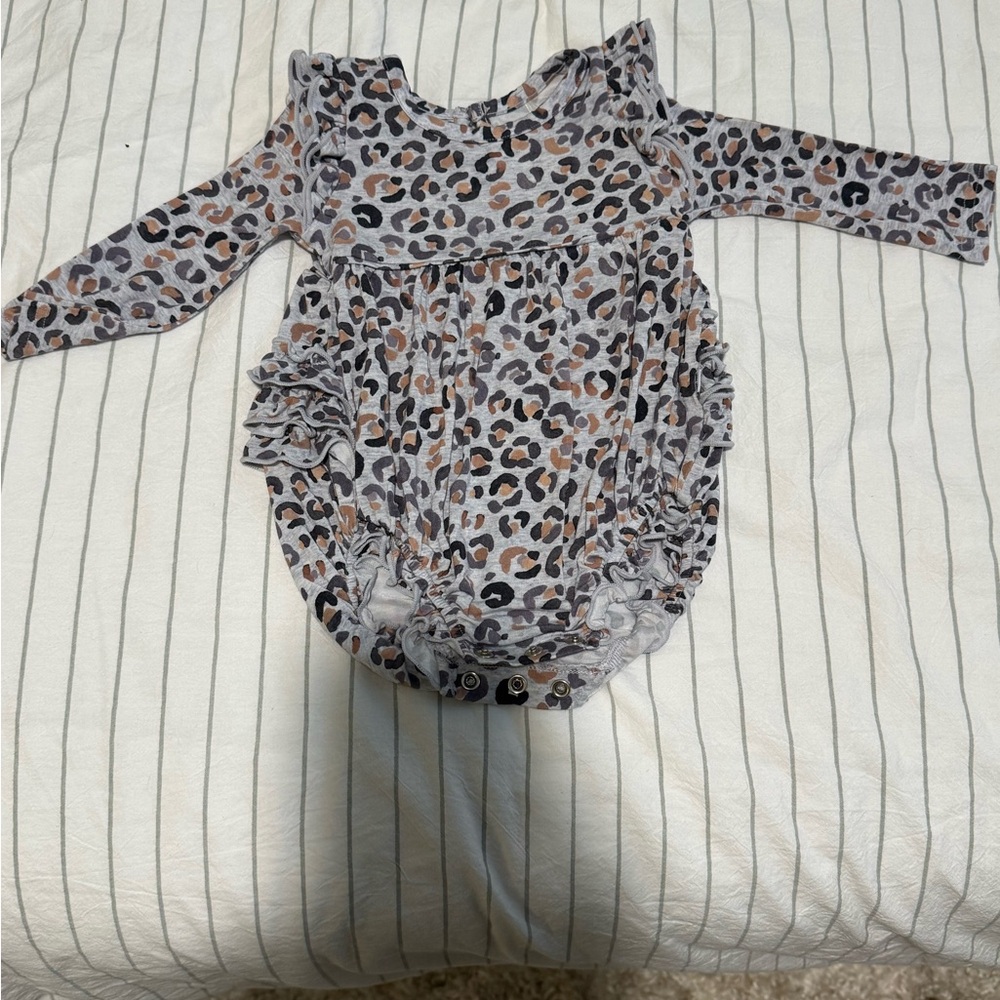 Little Sleepies Snowy Leopard Long Sleeve Bubble